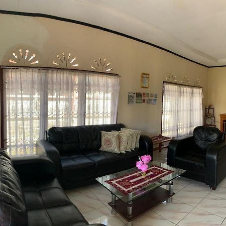 Taratak Homestay Bukittinggi Luaran gambar
